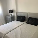 Bubu 1-b בית אירוח *